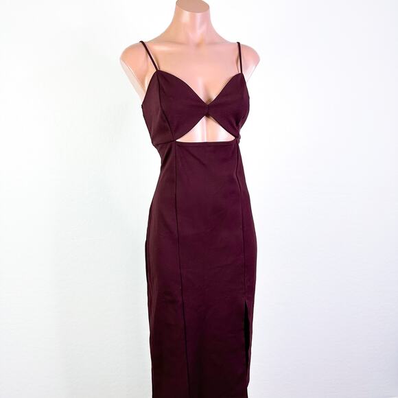 SOCIALITE Cutout Sweetheart Neckline Slit Knit Midi Dress Maroon Size L NWT NEW - Picture 3 of 12
